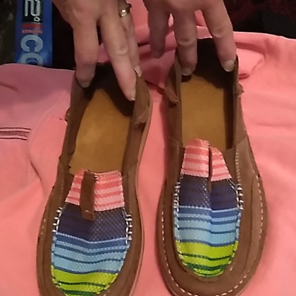Women's Ariat cruiser colorful and comfy - Picture 9 of 10